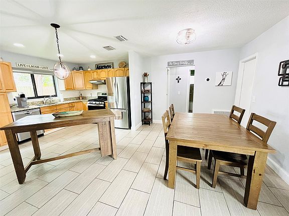 4th image of 11470 NW 38th Place