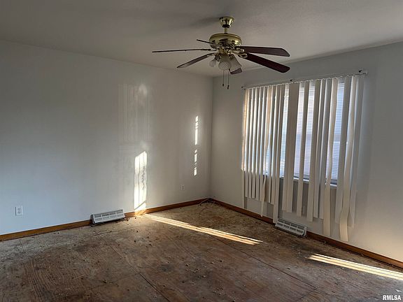 2nd image of 2325 Sutherland Rd