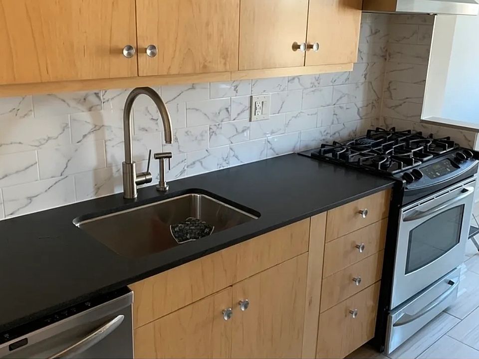 1st image of 2215 47th St #3