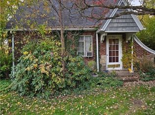 940 Norton Ave, Barberton, OH 44203