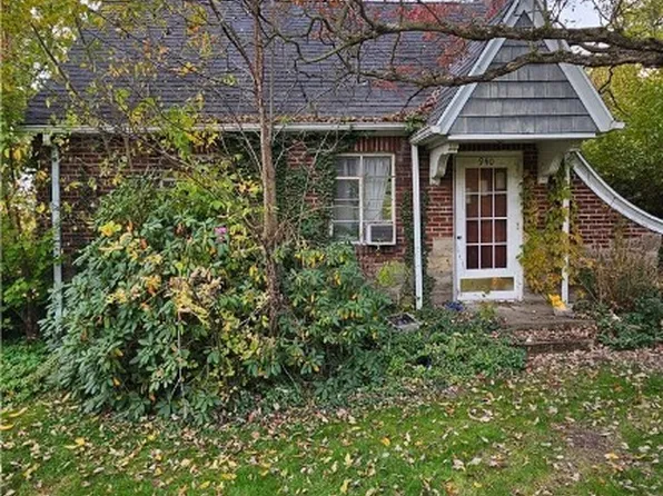 940 Norton Ave, Barberton, OH 44203