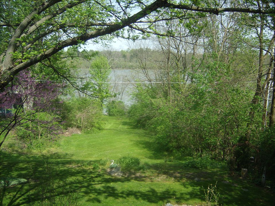1st image of 5721 Henderson Dr