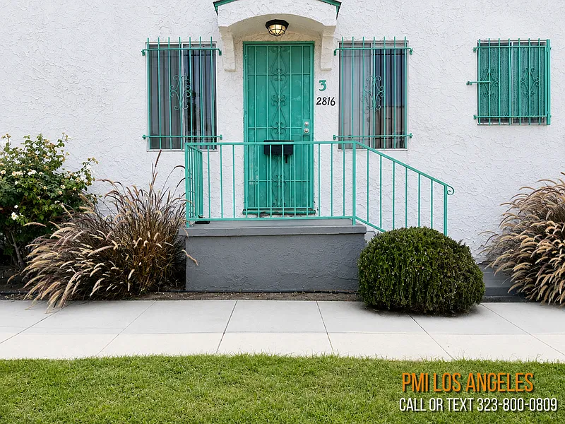Studio, 1.0 bath, 400 sqft, $1,595 — Photo 2