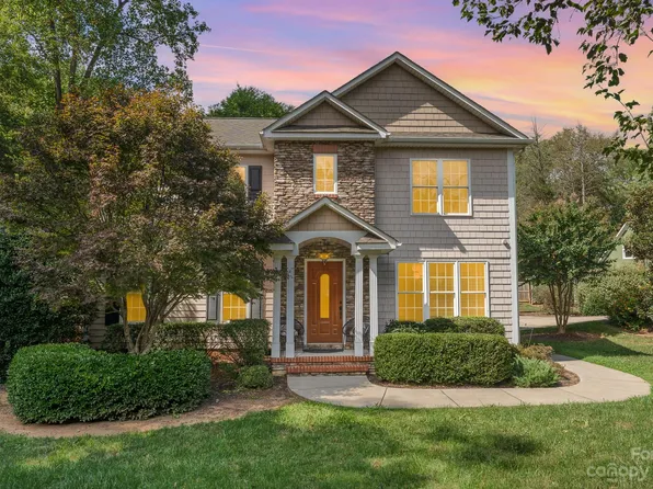 5816 Sharon Rd, Charlotte, NC 28210