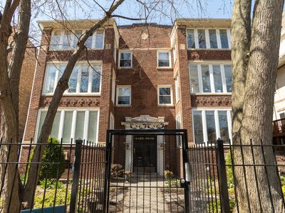 4432 N Racine Ave APT 3S, Chicago, IL, 60640