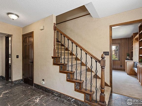3rd image of 3131 Hiawatha Dr