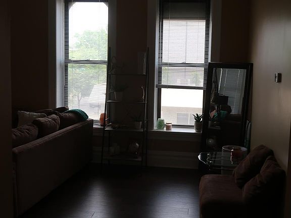 3rd image of 1363 N Ashland Ave APT 2A