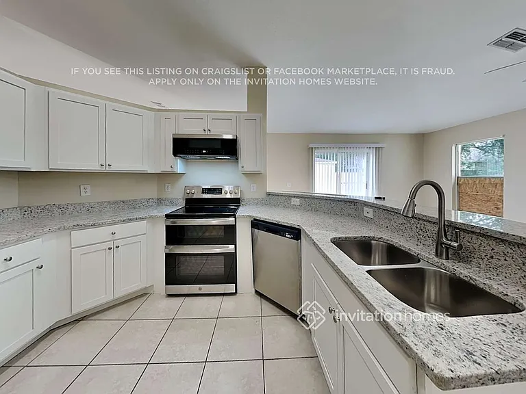 550 Dove Ct — Photo 6