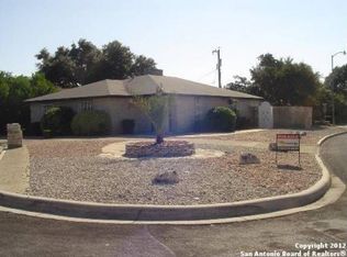 8402 Corto Cir, Windcrest, TX 78239