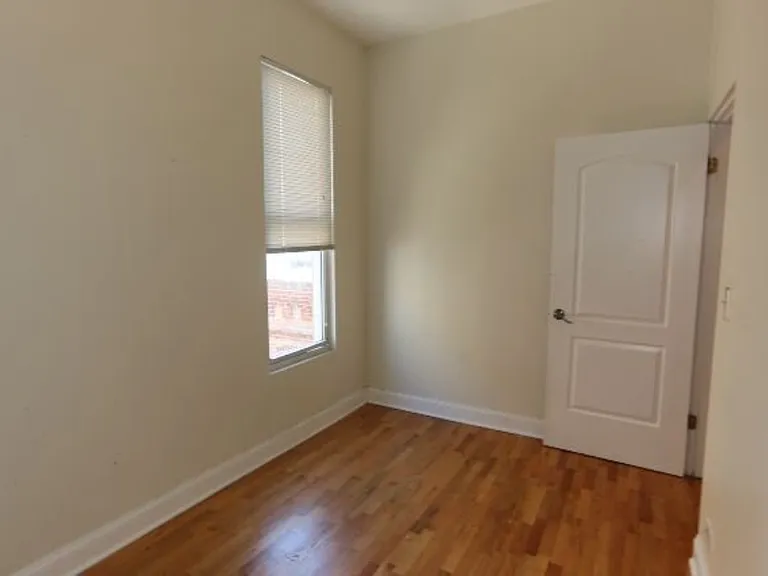 1411 W Erie St #3M — Photo 9