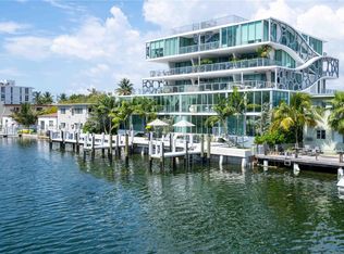 8425 Crespi Blvd #404, Miami Beach, FL 33141