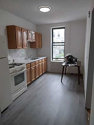 4th image of 32-75 31st St #1