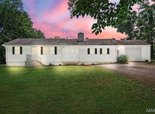 8 Marian Dr, Dardenne Prairie, MO 63368