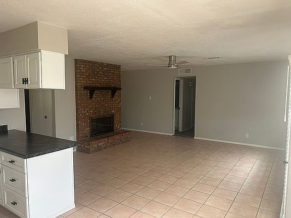 5th image of 8314 Krim Dr NE