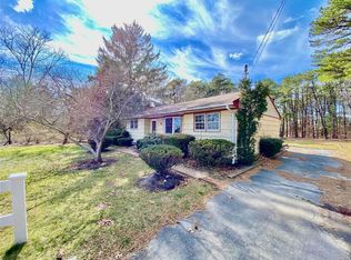 16 Box Tree Rd, East Quogue, NY 11942