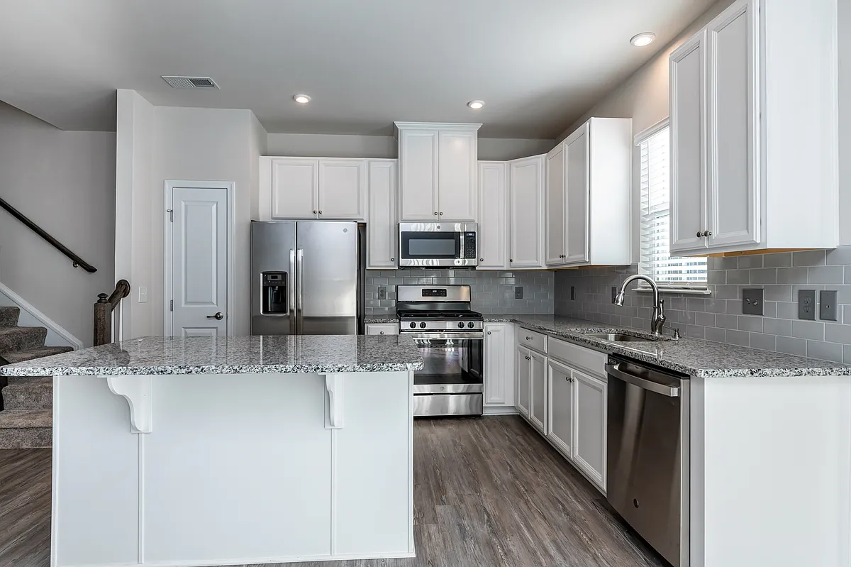 Building Photo - 200 Roudwood Dr