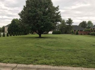 907 Sandwedge Ct, Bowling Green, KY 42103