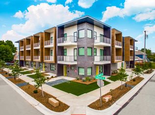 2720 W Devitt St, Fort Worth, TX 76109