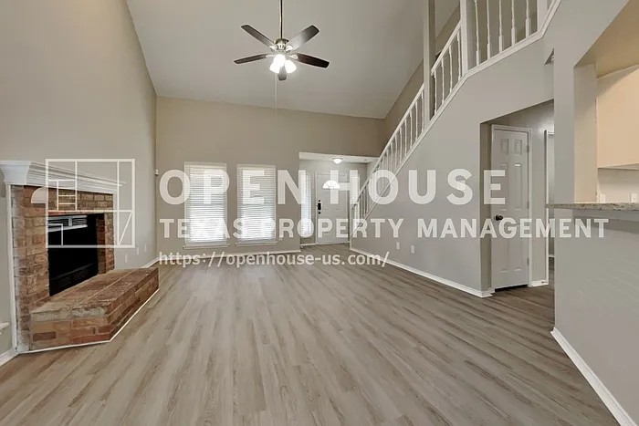 3 bed, 2.0 bath, 1523 sqft, $2,000 — Photo 4
