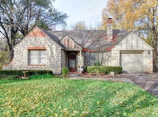 2016 W 85th Ter, Leawood, KS 66206