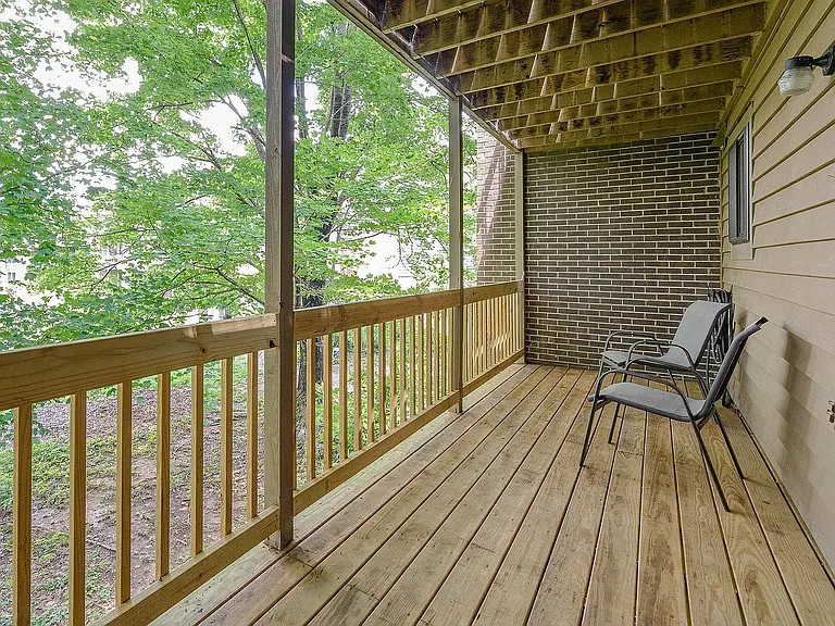 114 Harvest Dr — Photo 7