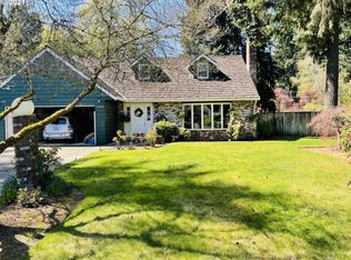19239 SW Benfield Ave, Lake Oswego, OR 97035