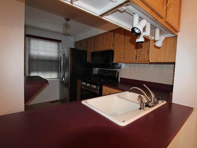 148 Ligonier Ln — Photo 11