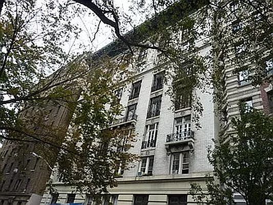 1st image of 315 W 98th St APT 1D