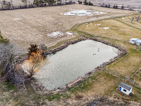 5th image of 232 8th Rd E