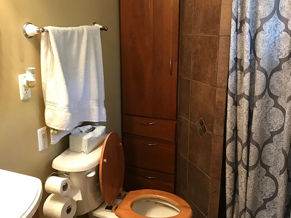 2nd image of 3326 Theodore St