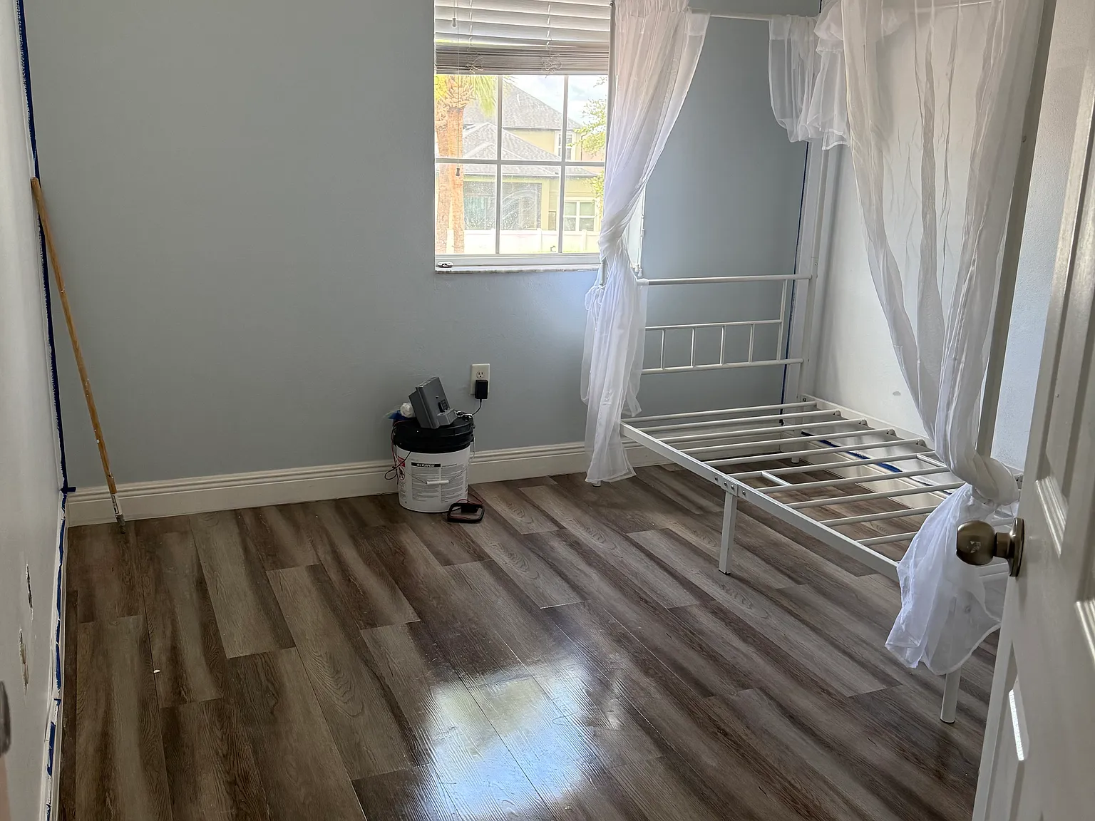 4 bed, 2.5 bath, 1540 sqft, $900 — Photo 3