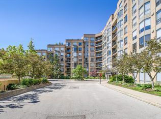 2511 Lakeshore Rd W #608, Oakville, ON L6L 6L9