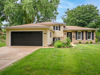 1970 Nottingham Ln, Wheaton, IL, 60189