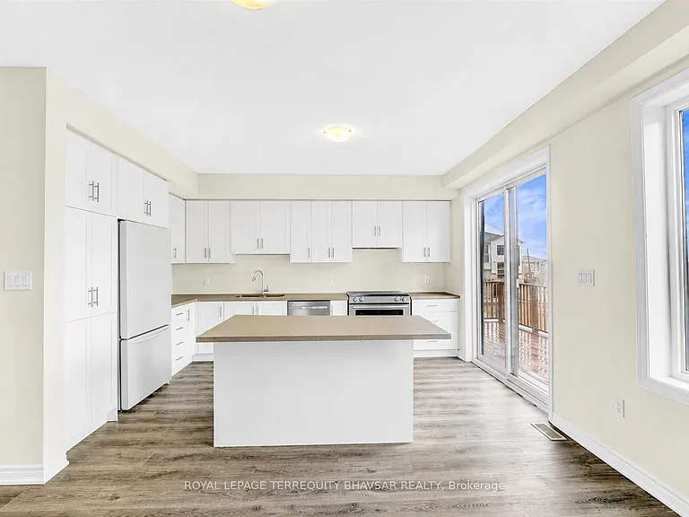 28 Birmingham Dr — Photo 4