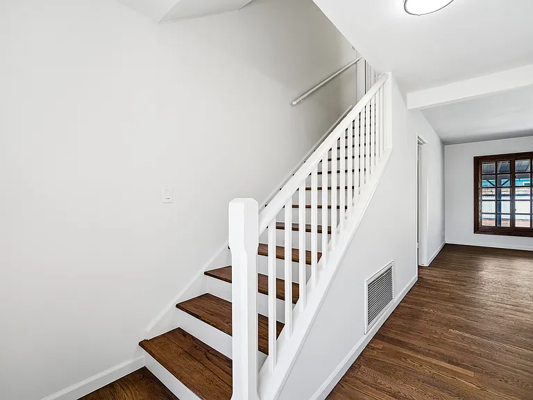 6525 Lubao Ave — Photo 18