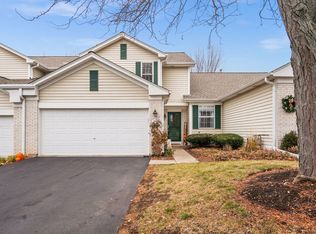 352 Normandie Dr, Sugar Grove, IL 60554