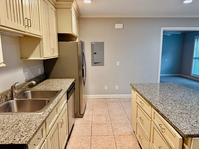 217 Cordillo Pkwy #C7 — Photo 4