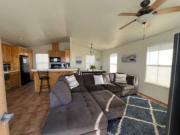 4th image of 1336 Ramona Ave #2
