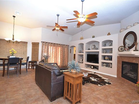 3rd image of 2208 Edgewood Dr