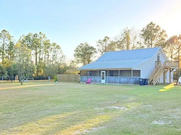 306 Huckeba Dr, Apalachicola, FL 32320