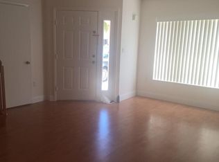 202 Riviera Cir, Fort Lauderdale, FL 33326