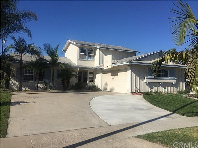 2nd image of 16809 Pine Cir
