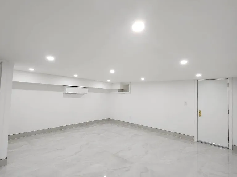 1129 Broadway #1A — Photo 14