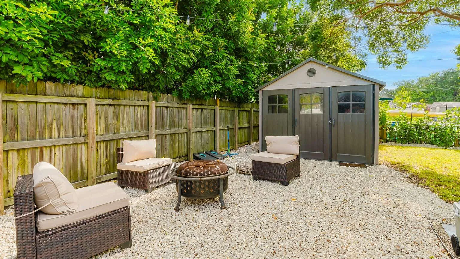 3 bed, 2.0 bath, 1432 sqft, $5,500 — Photo 3
