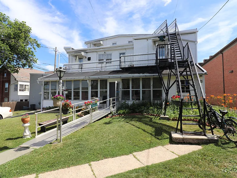 155 E Main St #2 — Photo 20