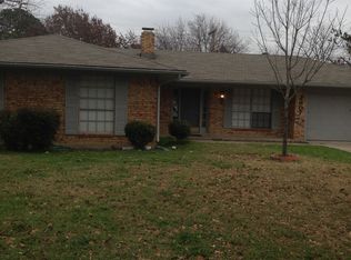 2607 Monterrey St, Arlington, TX 76015