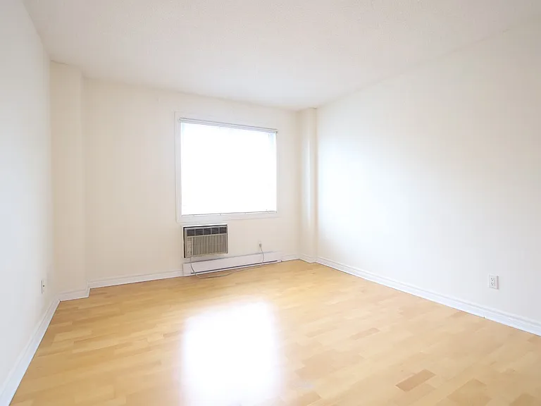 225 Alvin Rd #403 — Photo 8