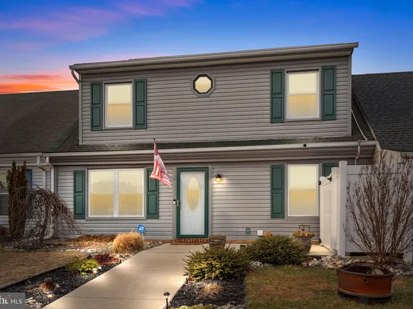 5718 Dunbar Ct, Bensalem, PA 19020