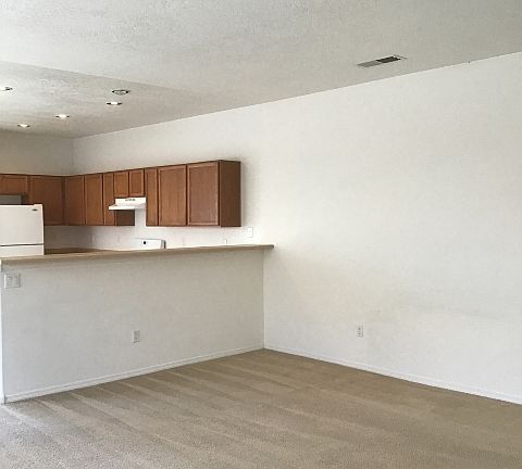 4th image of 9105 Nueva Sevilla St NW