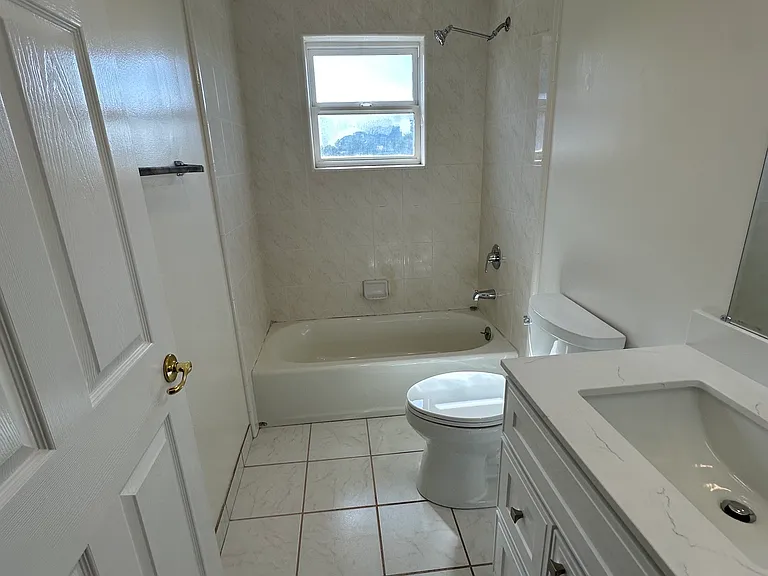 472 Bryan Ave — Photo 43